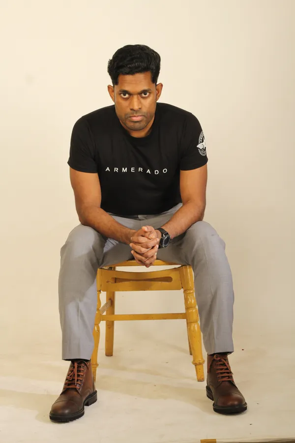 Black_Round_Neck_Pure_Cotton_Casual_T-Shirt