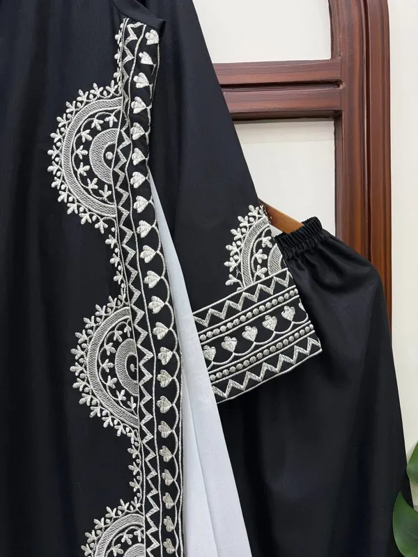 Biscuit_Slub_3_Piece_Set_with_Thread_Work_and_Digital_Printed_Dupatta_Black