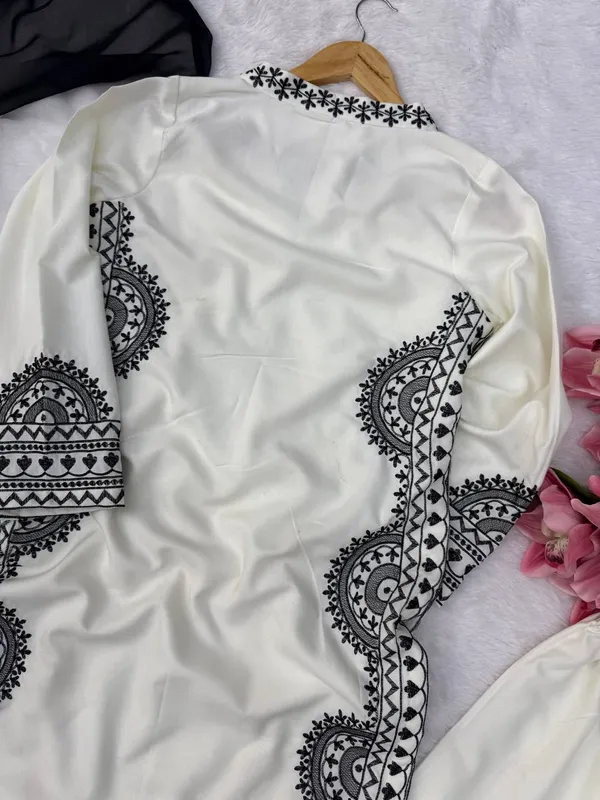 Biscuit_Slub_3_Piece_Set_with_Thread_Work_and_Digital_Printed_Dupatta_White