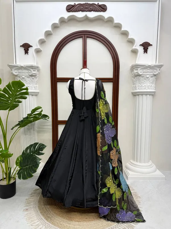 Black_Designer_Anarkali_Dress_Women