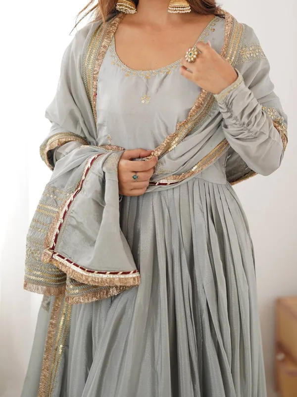 Chinon_Inner_Silver_Women_Set