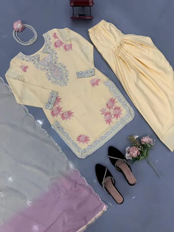 Cream_Embroidered_Rayon_Palazzo_Suit