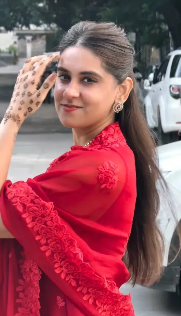 Faux_Georgette_Palazzo_Suit_Red