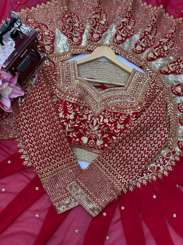 Faux_Georgette_Sequin_Saree_Blouse_Dupatta_Set