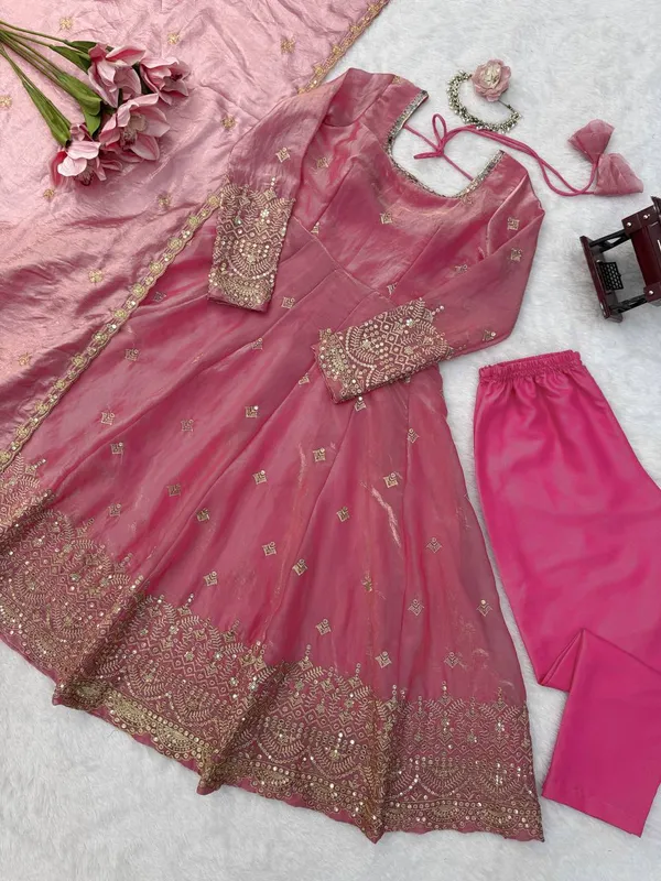 Fendy_Silk_Gown_Set_Pink