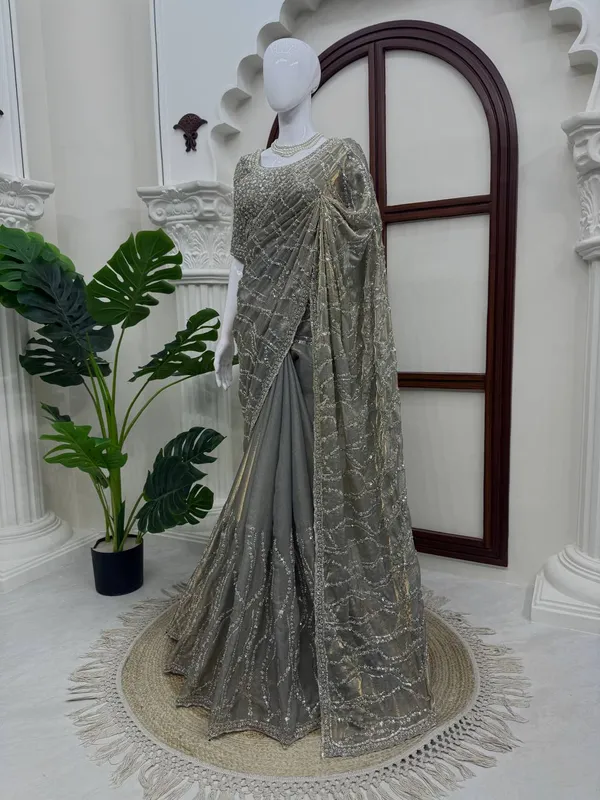 Fendy_Silk_Silver_Saree