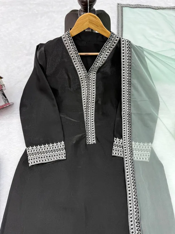 Glass_Fabric_Suit_Set