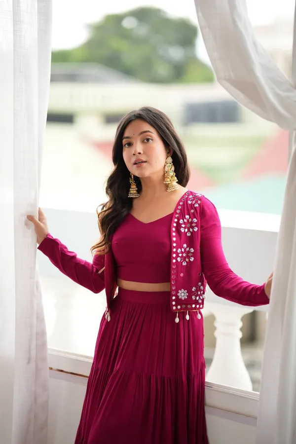 Havy_Reyon_Maroon_Lehenga