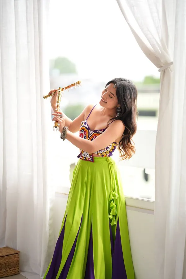 Havy_Reyon_Multi_Color_Lehenga_Set