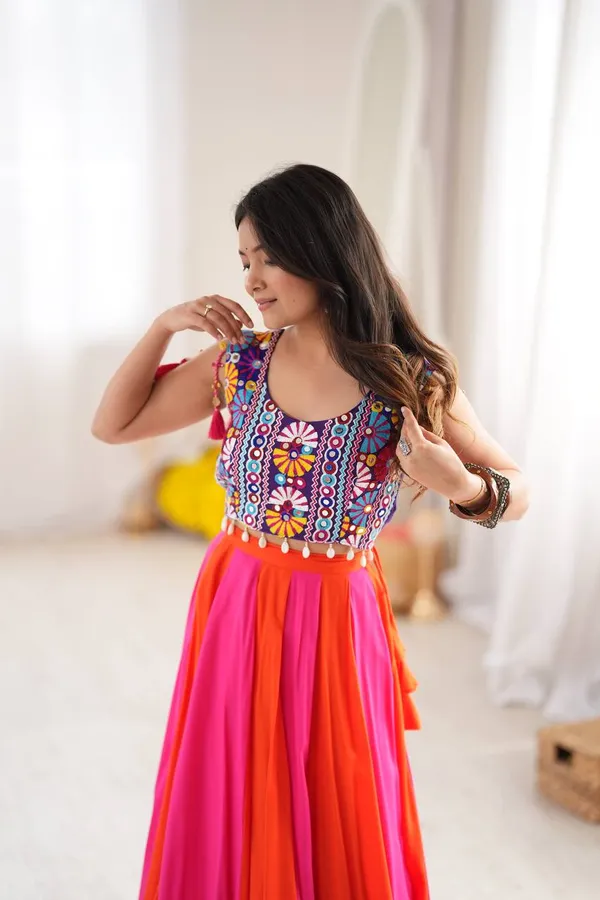 Havy_Reyon_Multi_Lehenga_Set