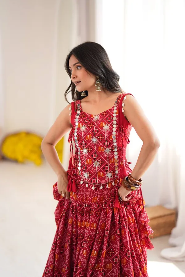 Havy_Reyon_Red_Lehenga