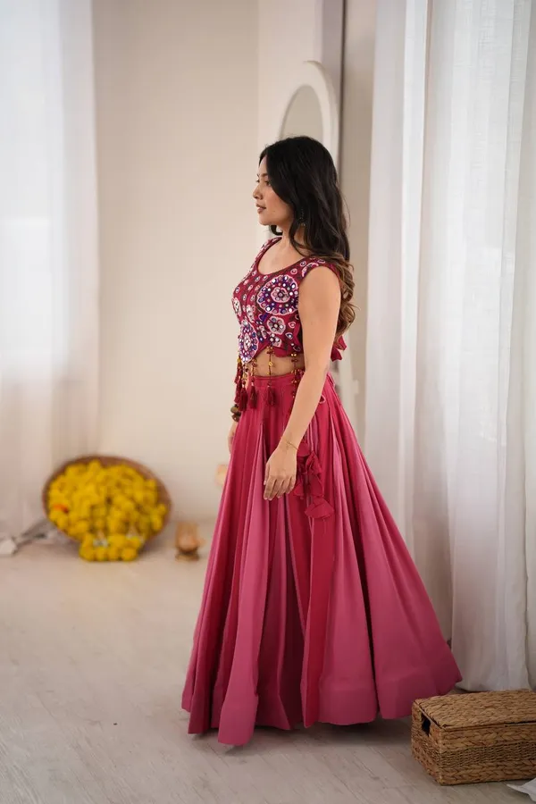 Havy_Reyon_Red_Lehenga_Set
