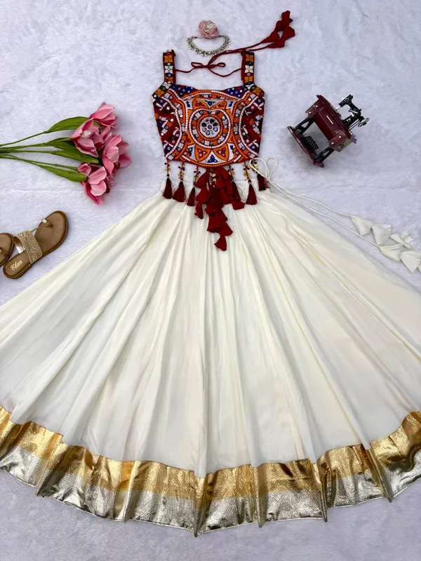 Havy_Reyon_White_Lehenga_Set
