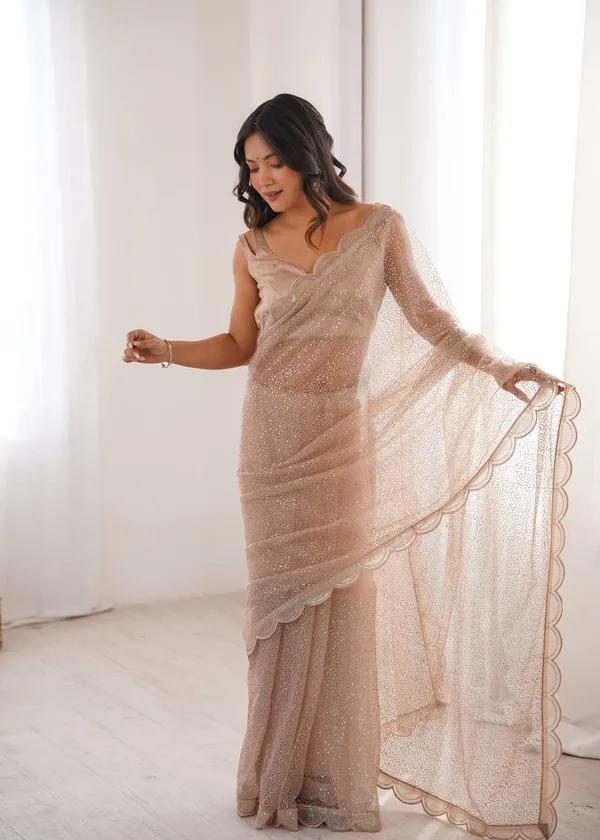Havy_Soft_Ne_Silver_Saree