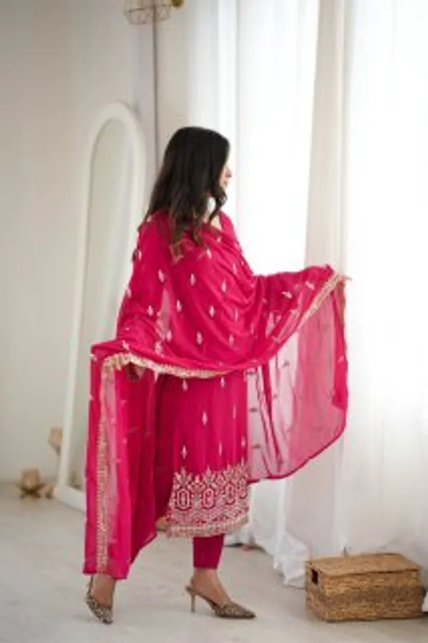 Heavy_Faux_Georgette_Suit_Pant_Dupatta_Set_with_Beads_Sequence_Thread_work_Pink