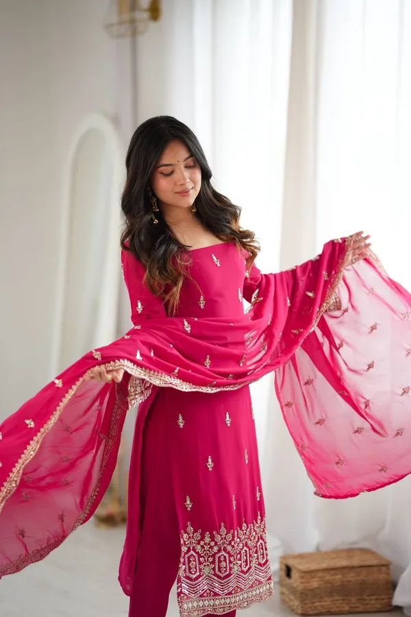 Heavy_Faux_Georgette_Suit_Pant_Dupatta_Set_with_Beads_Sequence_Thread_work_Pink