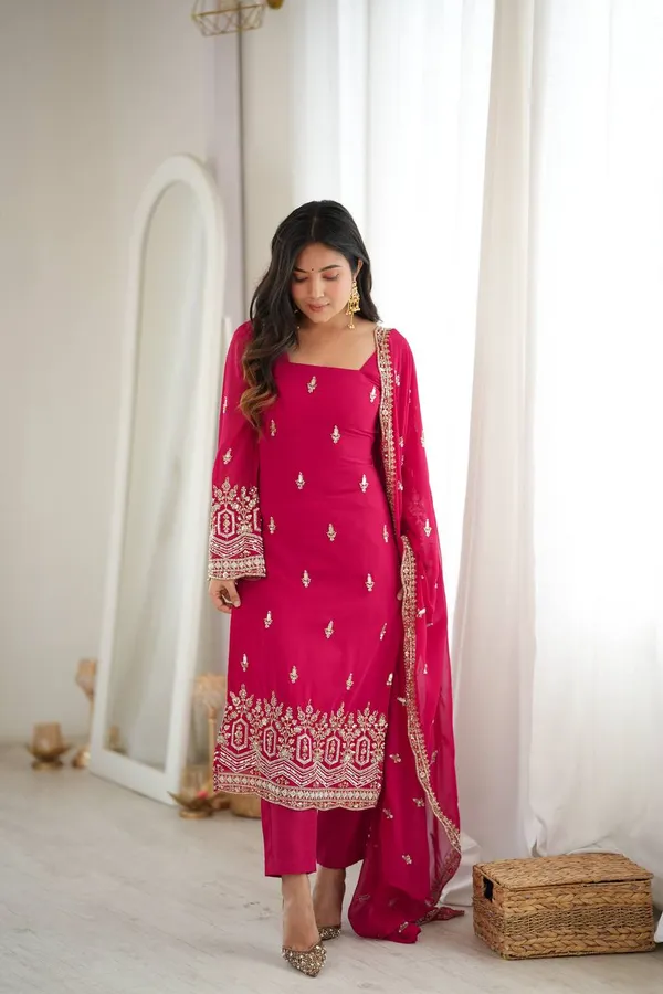 Heavy_Faux_Georgette_Suit_Pant_Dupatta_Set_with_Beads_Sequence_Thread_work_Pink