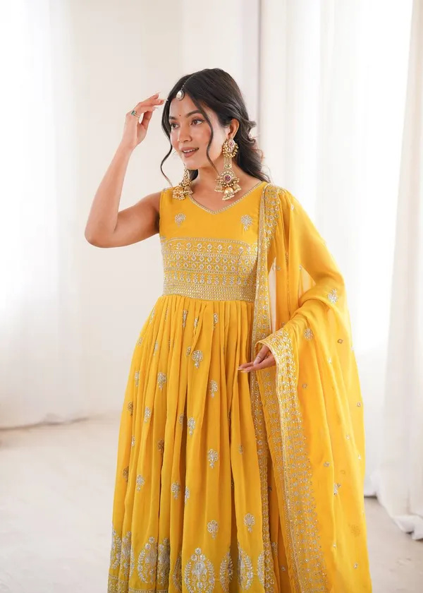 Heavy_Faux_Georgette_Yellow_Anarkali_Set