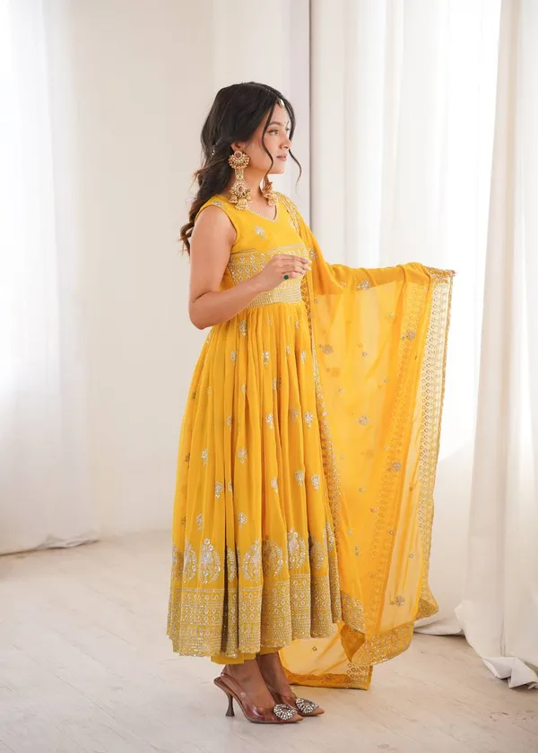 Heavy_Faux_Georgette_Yellow_Anarkali_Set
