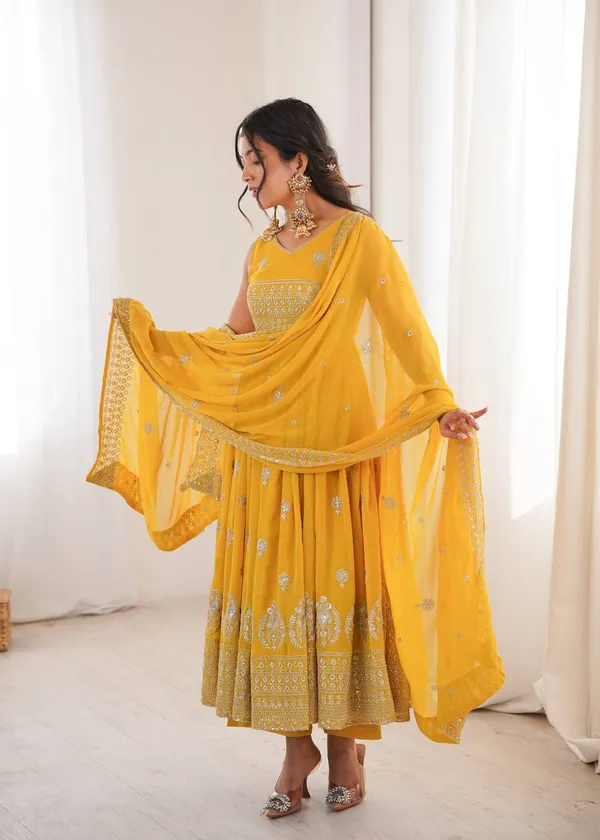 Heavy_Faux_Georgette_Yellow_Anarkali_Set