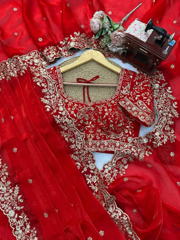 Heavy_Fendy_Silk_Designer_Saree_with_Thread_Sequin_Embroidery_Blouse