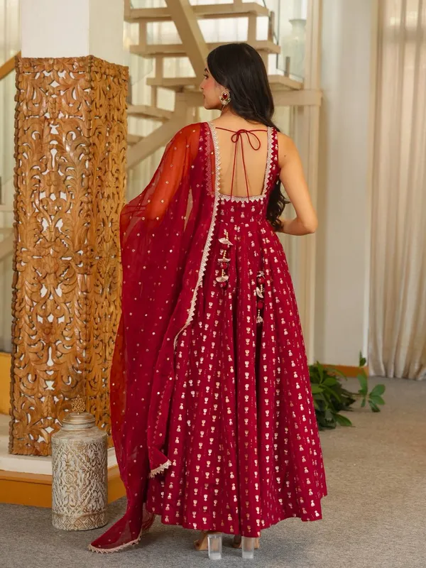 Jacquard_Butti_Red_Anarkali_Set