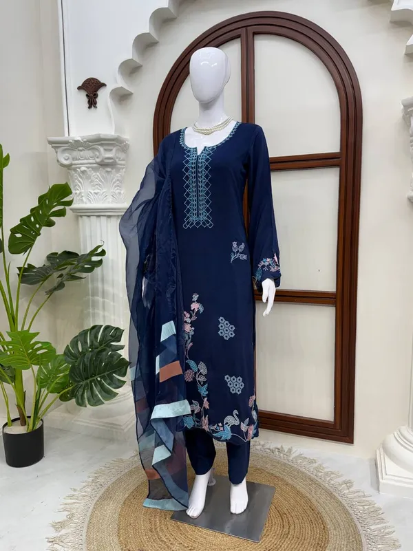 Jura_Silk_Kaftan_Pant_Dupatta_Designer_Set