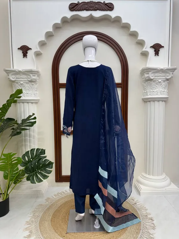 Jura_Silk_Kaftan_Pant_Dupatta_Designer_Set
