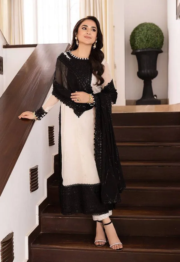 Pakistani_Crepe_Top_Pant_Set_|_For_Women
