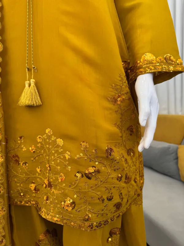 Mul_Chanderi_Designer_Festive_Suit_Set
