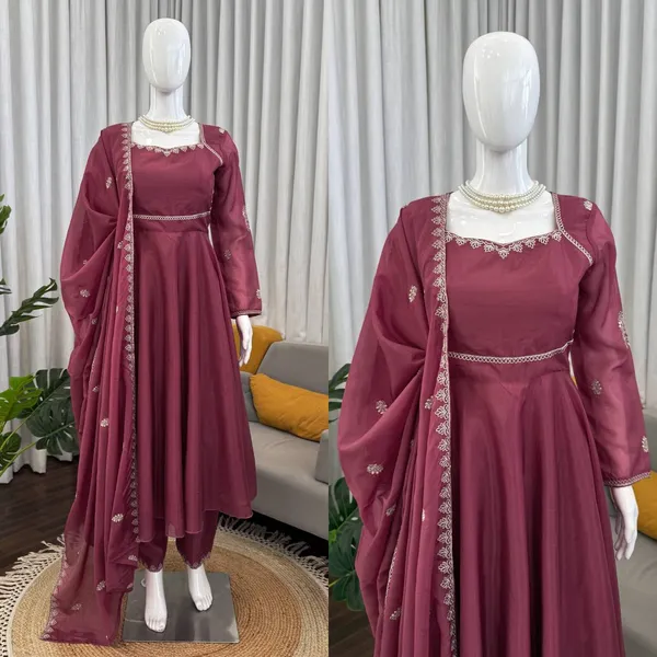 HO_Silk_Elegant_Traditional_Wear_Set