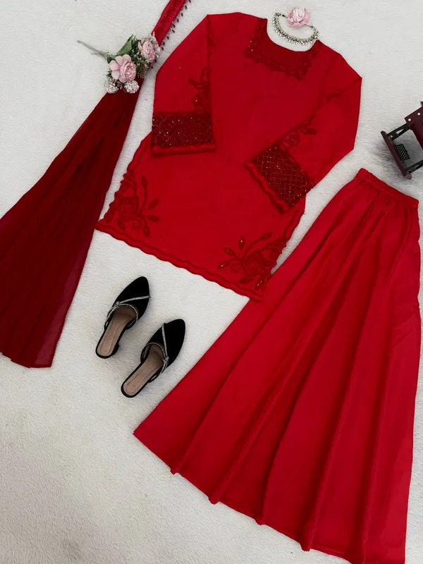 Natural_Silk_Elegant_Ethnic_Wear_Suit