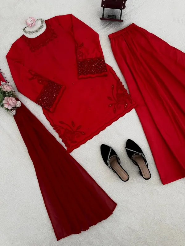Natural_Silk_Elegant_Ethnic_Wear_Suit