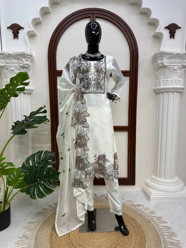 Chanderi_Silk_Premium_Festive_Suit_Set