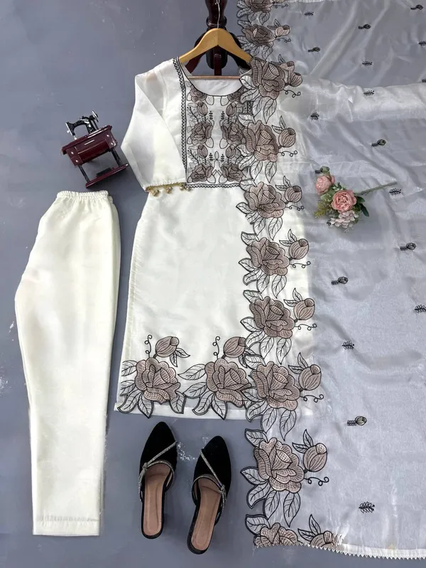 Chanderi_Silk_Premium_Festive_Suit_Set