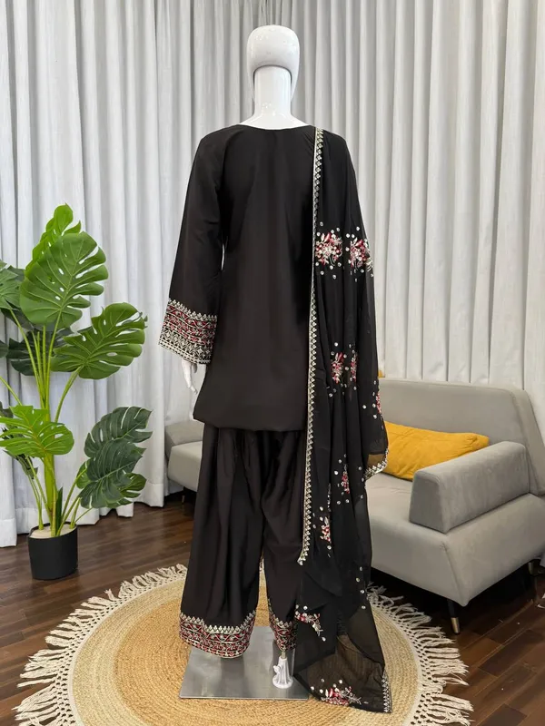 Heavy_Crepe_Traditional_Wedding_Wear_Suit