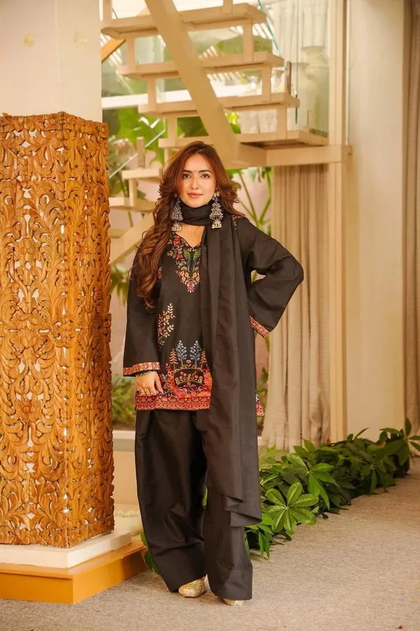 Rayon_Festive_Suit_Plazo_Set