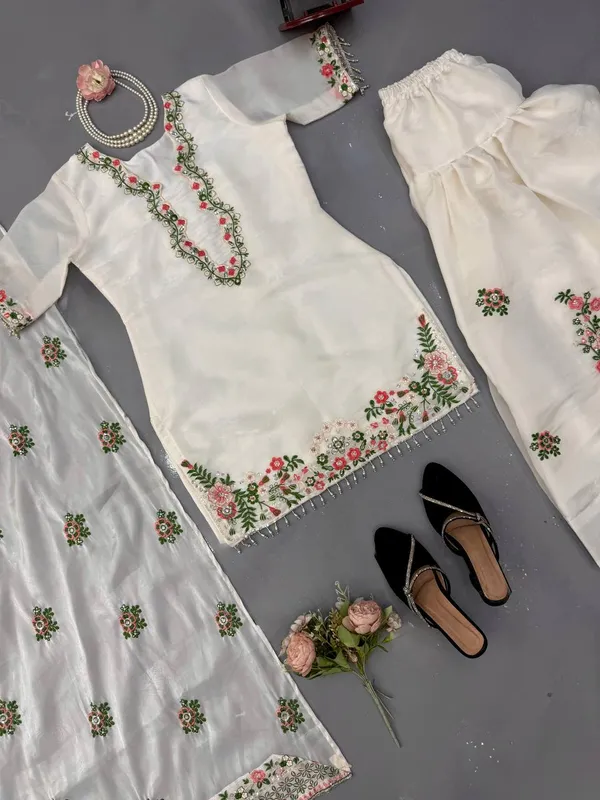 Heavy_Fendy_Silk_Festive_Suit_Set