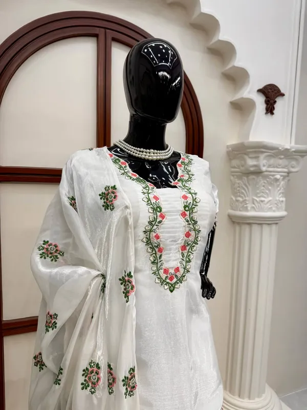 Heavy_Fendy_Silk_Festive_Suit_Set