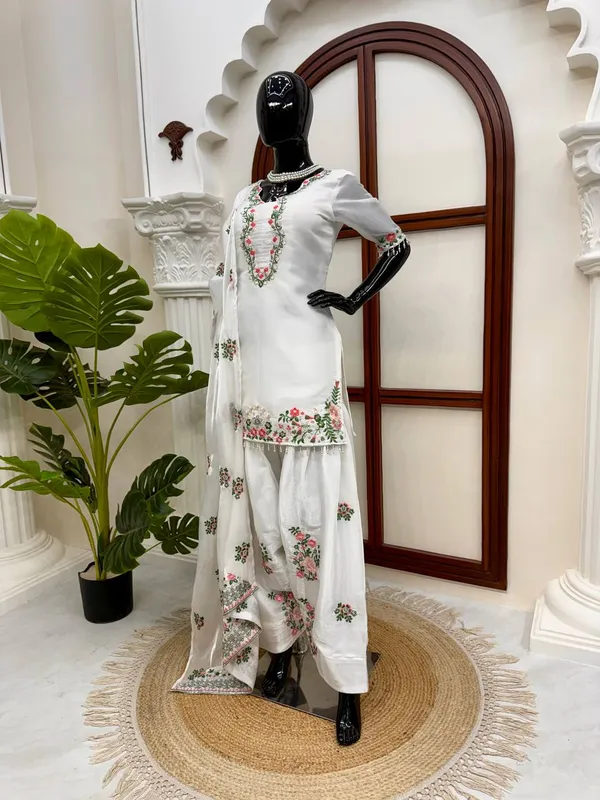 Heavy_Fendy_Silk_Festive_Suit_Set