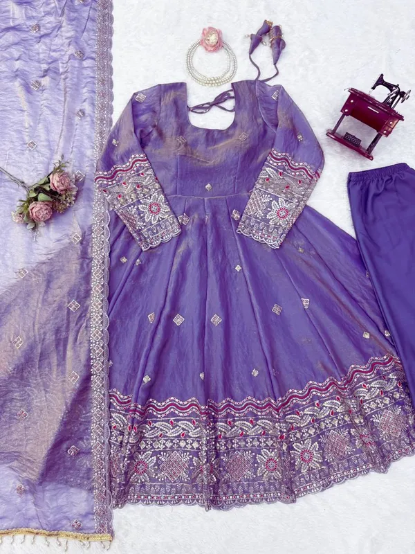 Fendy_Silk_Elegant_Anarkali_Party_Set