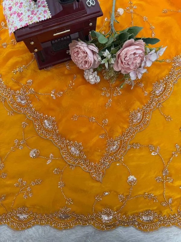 Fendy_Silk_Saree_Elegant_Party_Wear