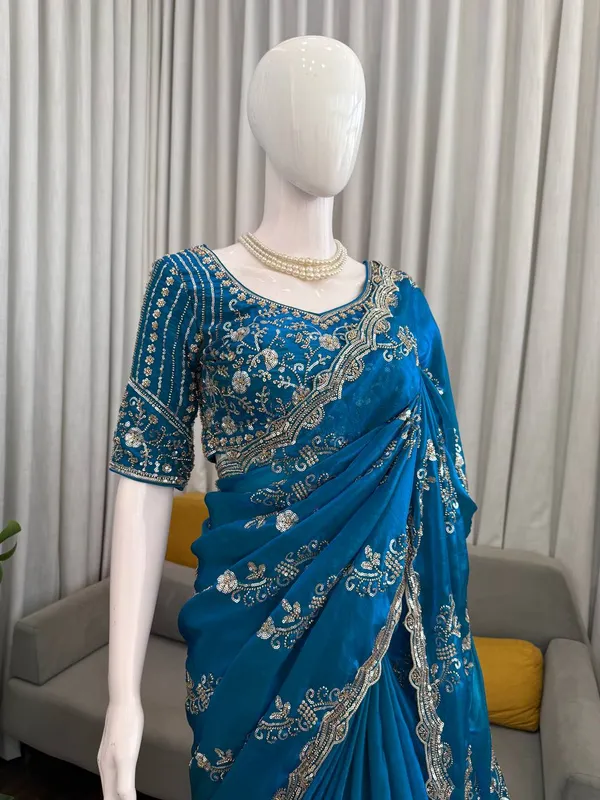 Fendy_Silk_Sequin_Saree_Blouse_Set