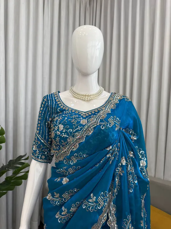 Fendy_Silk_Sequin_Saree_Blouse_Set