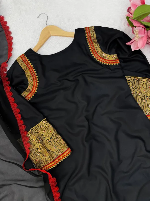 Kashmiri_Style_Slub_Rayon_Tunic_Palazo_Set_with_Thread_Work_and_Lace_Dupatta_Black