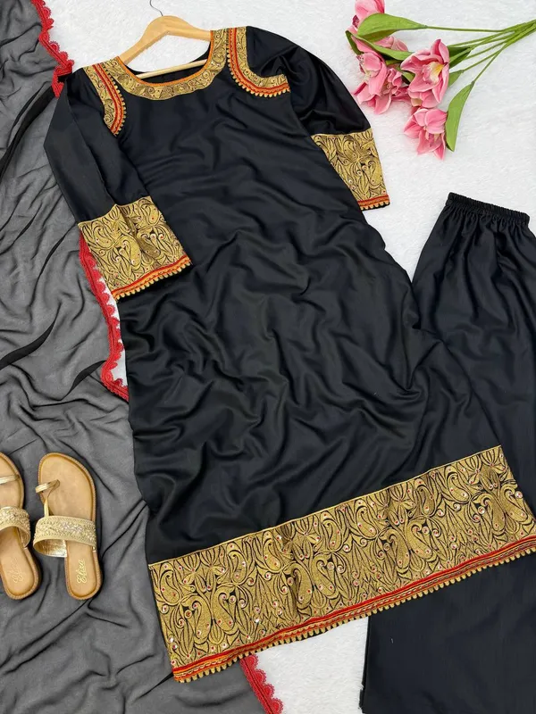 Kashmiri_Style_Slub_Rayon_Tunic_Palazo_Set_with_Thread_Work_and_Lace_Dupatta_Black
