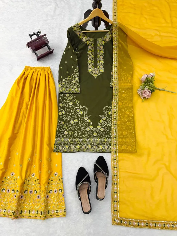 Natural_Crepe_Designer_Suit_Set