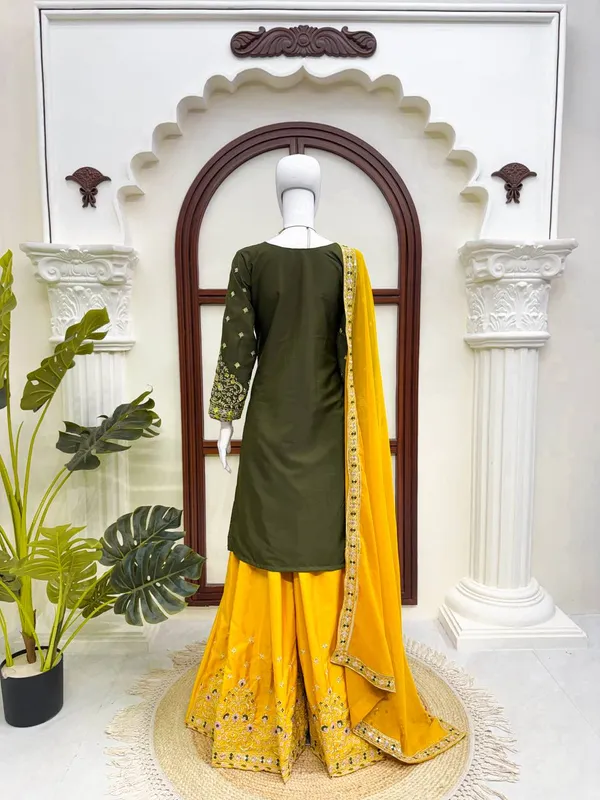 Natural_Crepe_Designer_Suit_Set