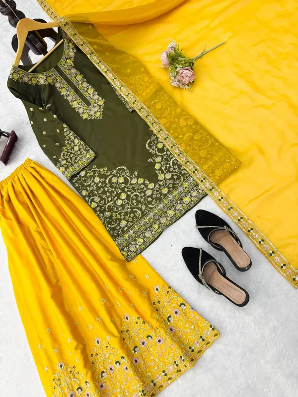 Natural_Crepe_Designer_Suit_Set