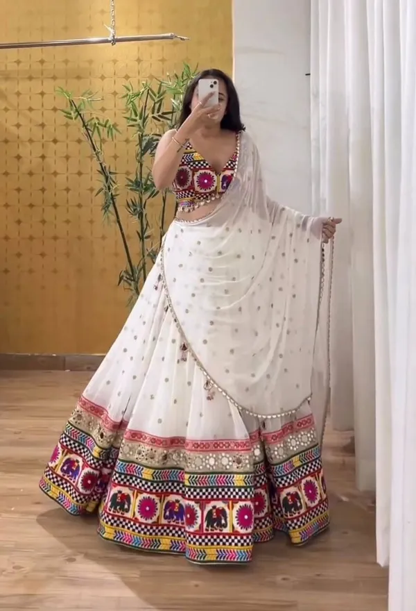 Navratri_Lehenga_Set_White